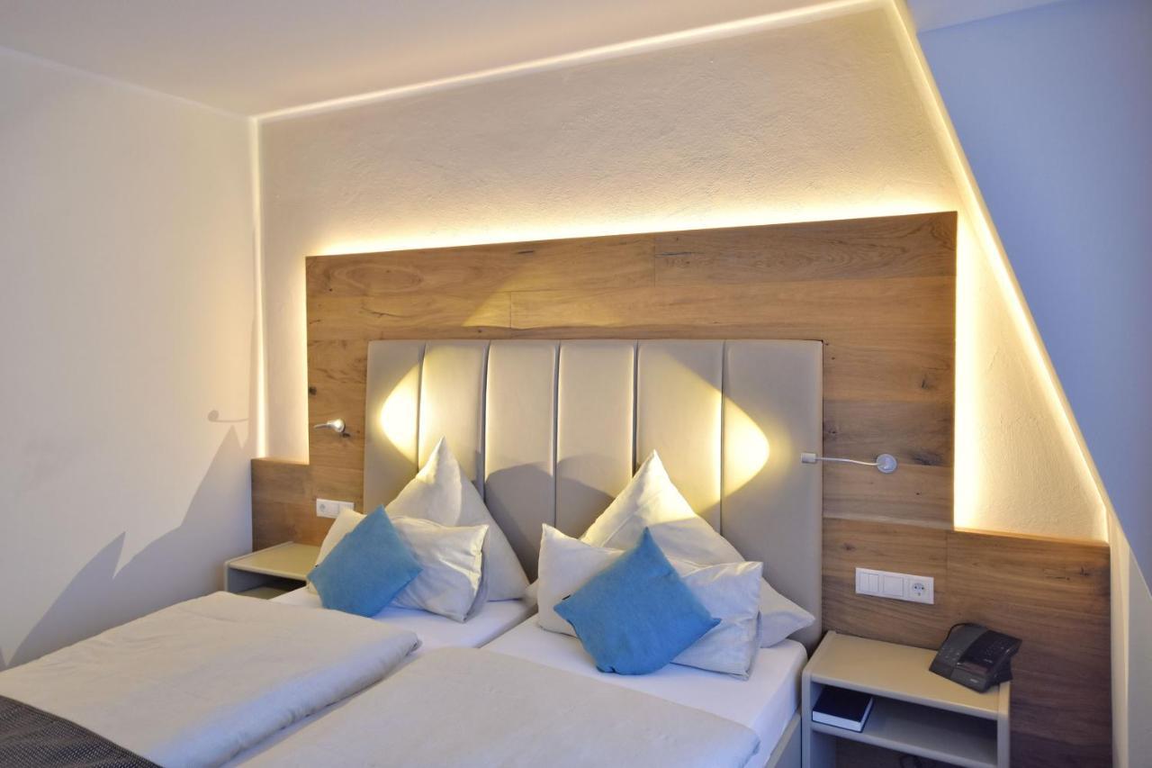 Hotel & Restaurant Zum Deutschen Hause Kirchhatten Eksteriør billede