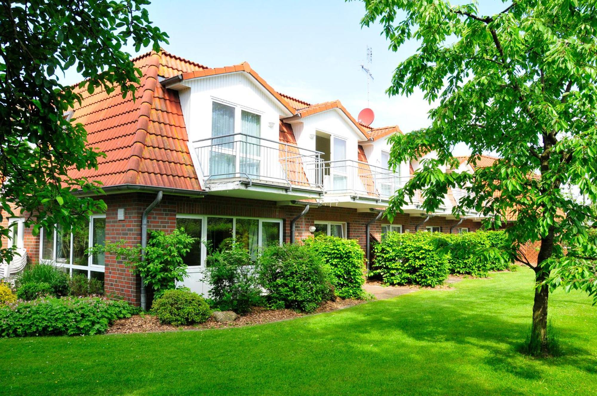 Hotel & Restaurant Zum Deutschen Hause Kirchhatten Eksteriør billede
